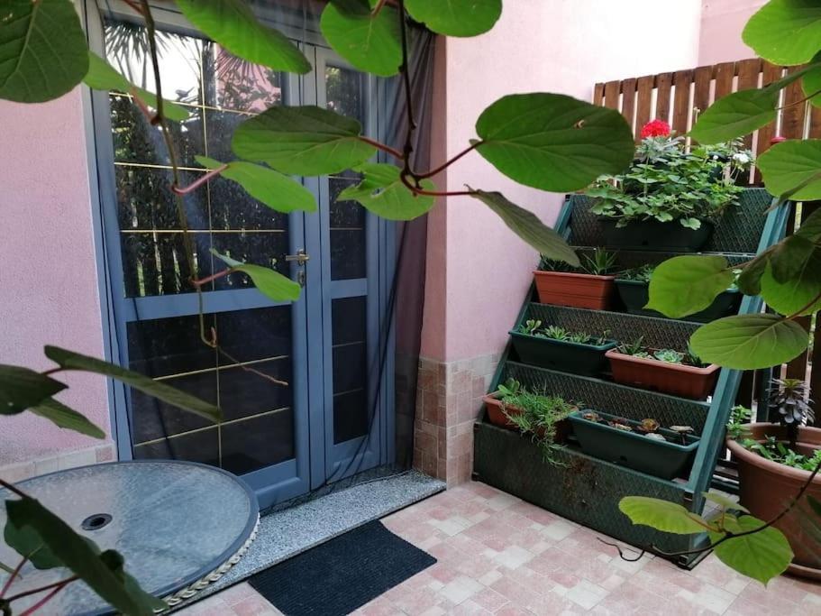 Open Space Naviglio ميلان المظهر الخارجي الصورة